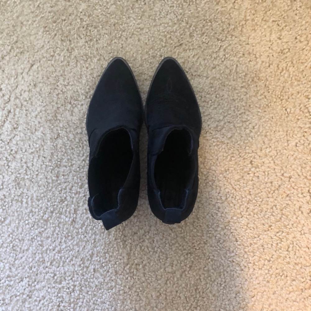 F21 black booties